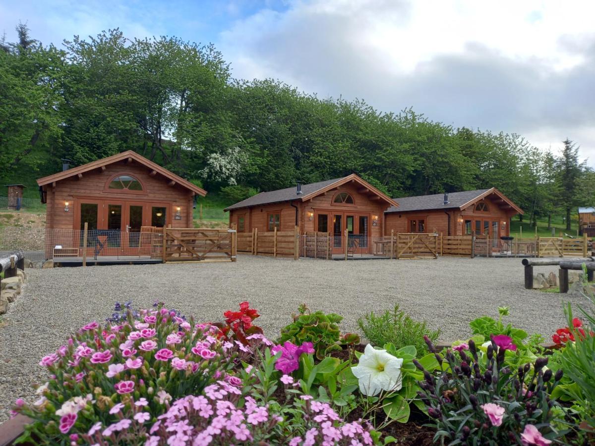 Cobblehouse Country Cabins No Trades Workers Villa Turriff Exteriör bild